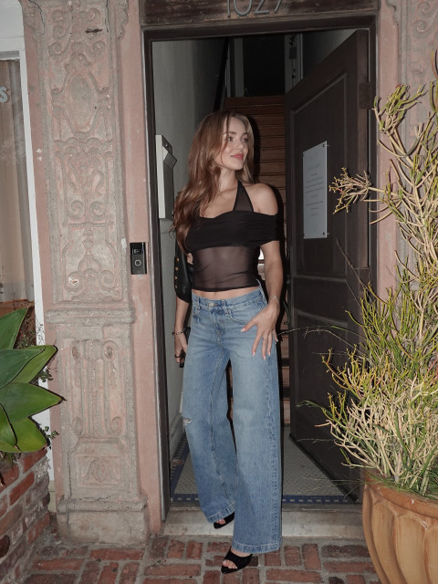 Oana Gregory instagram post 789673