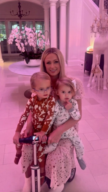 Paris Hilton instagram post 791002