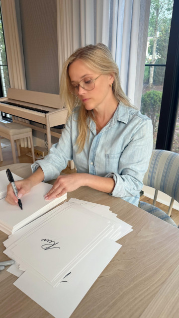 Reese Witherspoon instagram post 789928
