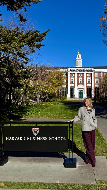 Reese Witherspoon instagram post 790811