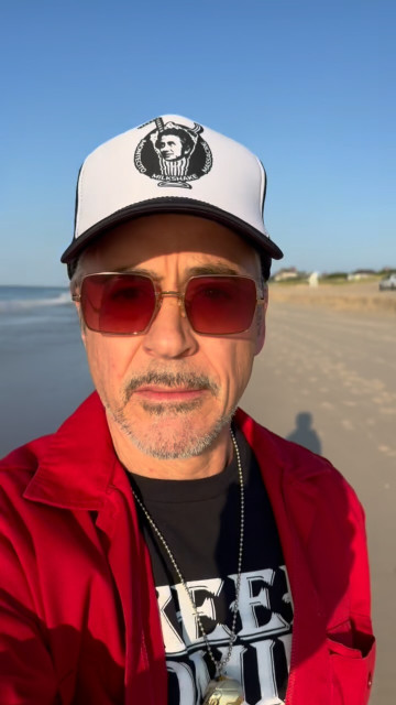Robert Downey Jr. instagram post 788185