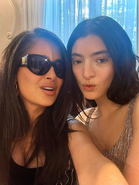 Salma Hayek instagram post 786061