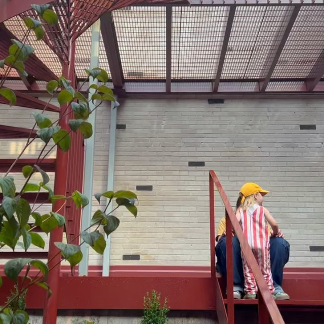 Sarah-Jeanne Labrosse instagram post 777339