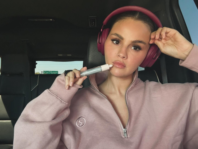 Selena Gomez instagram post 787023