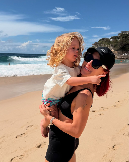 Sharna Burgess instagram post 781161