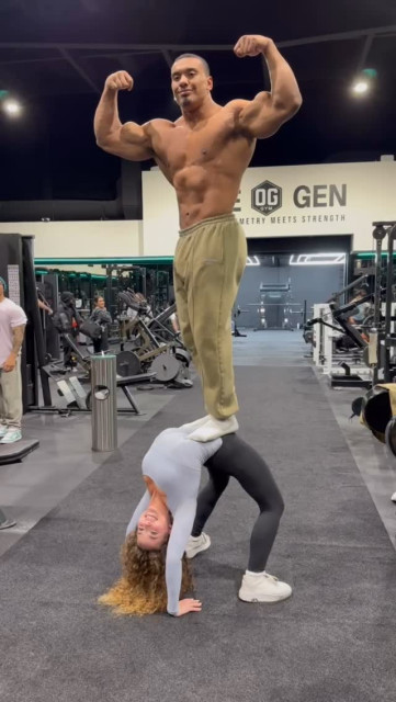 Sofie Dossi instagram post 777453