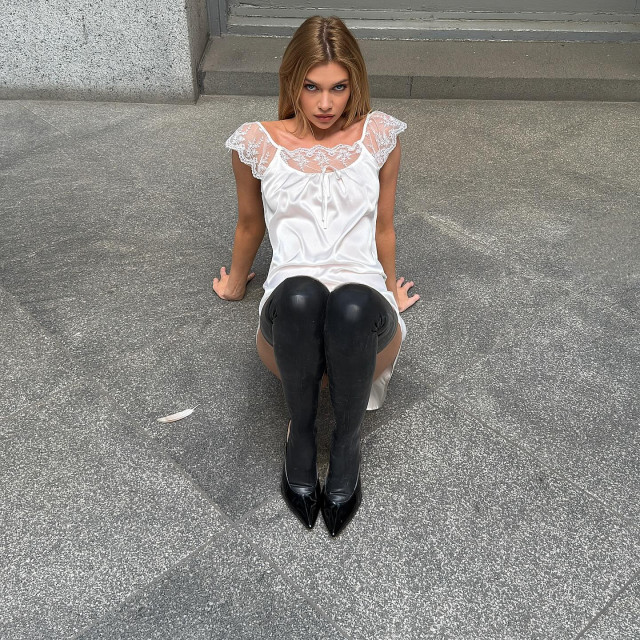 Stella Maxwell instagram post 791497