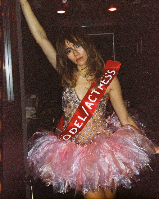 Suki Waterhouse instagram post 778596