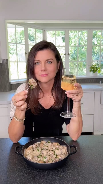 Tiffany Amber Thiessen instagram post 777105