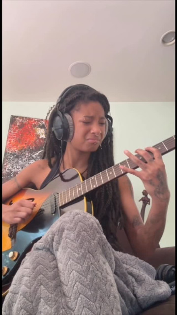 Willow Smith instagram post 789341