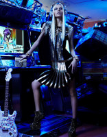 Бразильская модель Алина Вебер в японском Vogue