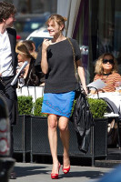 Наталья Водянова гуляет по Парижу со своим бойфрендом