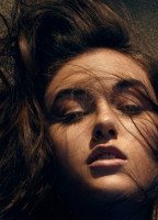 Актриса фильмов для взрослых в немецком журнале Interview