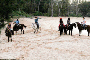 Рианна неплохо развлекается на Гавайях