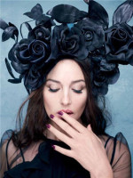 Моника Белуччи только хорошеет