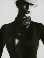 Надя Бендер в парижском Vogue