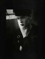 Надя Бендер в парижском Vogue