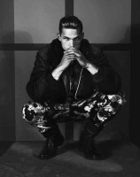 Versace показала осеннюю коллекцию