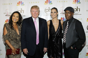 Тиа Каррере, Дональд Трамп, Дайана Мендоза и Арсенио Холл