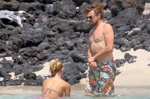 Леонардо ДиКаприо, Эрин Хизертон и Тоби Магуайр отдыхают на Гавайах