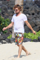 Леонардо ДиКаприо, Эрин Хизертон и Тоби Магуайр отдыхают на Гавайах