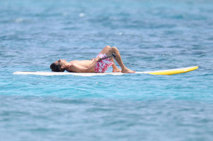 Леонардо ДиКаприо, Эрин Хизертон и Тоби Магуайр отдыхают на Гавайах