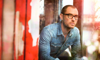 Джуд Лоу рекламирует очки Vogue Eyewear