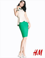 Джессика Стэм в рекламе H&amp;M 