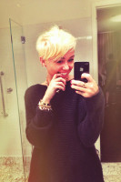 Новая стрижка Майли Сайрус