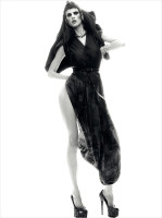 Саския де Брау в образе андрогина