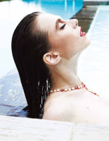 Элеттра Вьедманн в китайском глянце