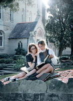 Модели стали студентками