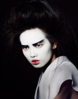 Грэйс Гао в образе гейши