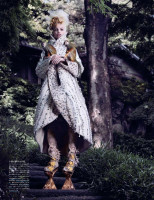 Японская фотосессия  Дафны Гроенфельд