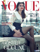 Летиция Каста в турецком Vogue