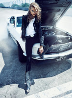 Анна Селезнева стала байкершой