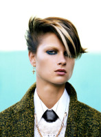 Стиль 80-х от модели Бо Дон 