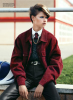 Стиль 80-х от модели Бо Дон 