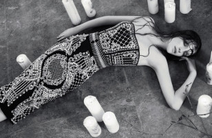 Лаура Кэмпмэн в журнале Interview