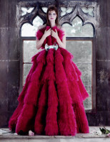 Лаура Кэмпмэн в журнале Interview