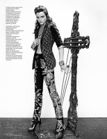 Голландский Vogue отметил Хэлоуин