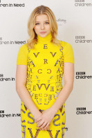 Хлоя Морец попрощалась с детством