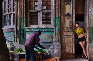 Представлен знаменитый календарь Pirelli на 2013 год