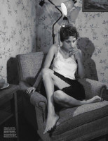 Джессика Стэм в журнале W