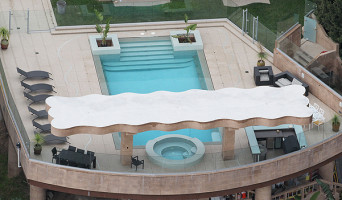 Рианна купила дом за 12 миллионов долларов