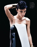 Джессика Стэм в японском Vogue