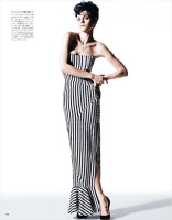 Джессика Стэм в японском Vogue