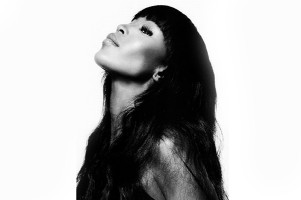 Наоми Кэмпбелл в журнале Elle