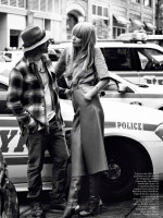 Наташа Поли и Тони Вард в Vogue Paris