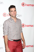 Закари Куинто